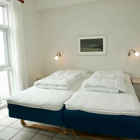 Prázdninový dům 8 Person In *